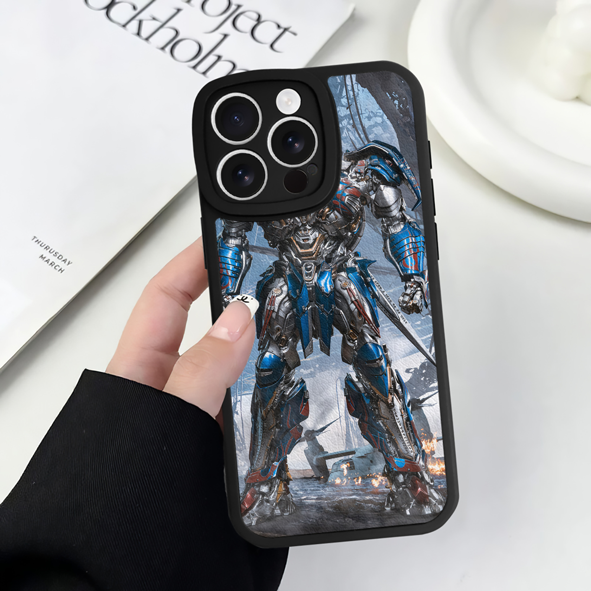 （画像用） Transformers トランスフォーマー 【iPhone 16シリーズ対応】シリコンスマホケース（レザー調） 材質：シリコン